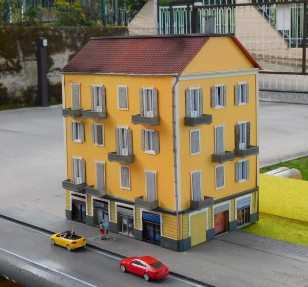 Modellismo scala H0 edificio civile stile italiano