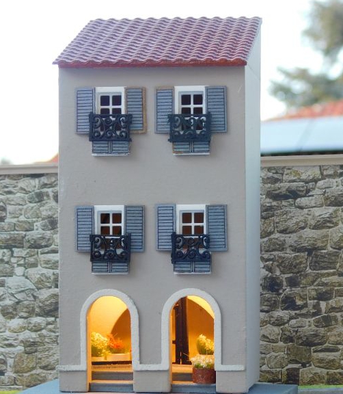 Piccolo negozio di fiori. Modellismo scala H0