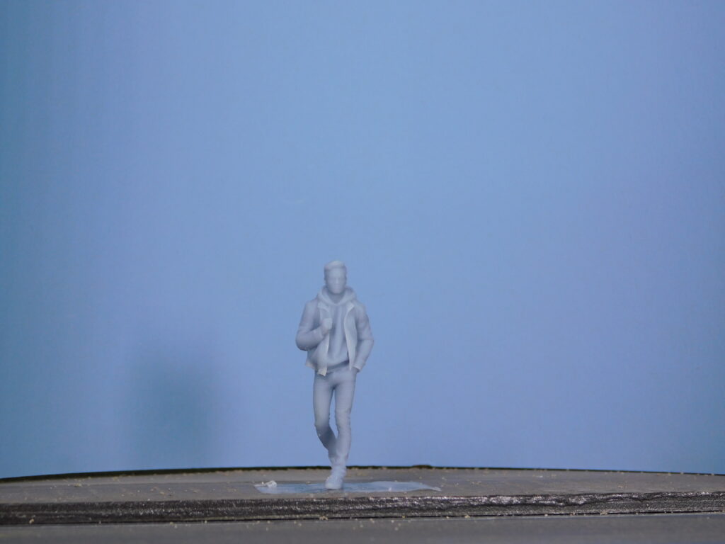 Giovane in scala 1/43