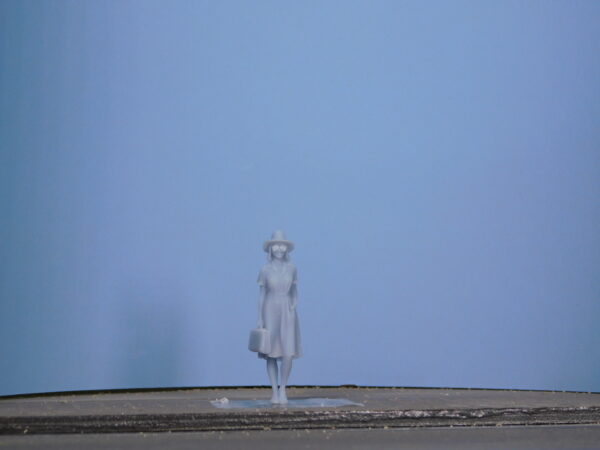 Personaggio femminile in scala 0