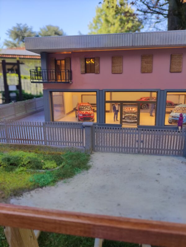 Diorama scala 1/43 Maga Auto